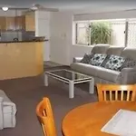 Norfolk Grove Apartment - Hosted By Burleigh Letting